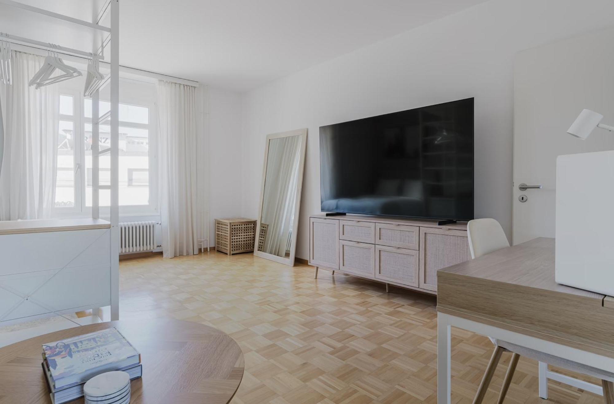 Charming In 4 Zürich